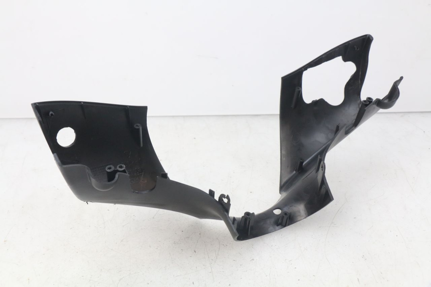 photo de OSŁONA KIEROWNICY PRZEDNIA PIAGGIO ZIP 4T 50 (2006 - 2017) - Zoom stanu zużycia