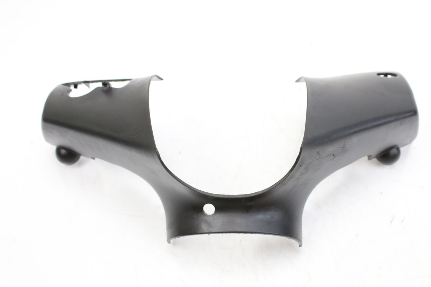 photo de OSŁONA KIEROWNICY PRZEDNIA PIAGGIO ZIP 4T 50 (2018 - 2020) - Szczegół części