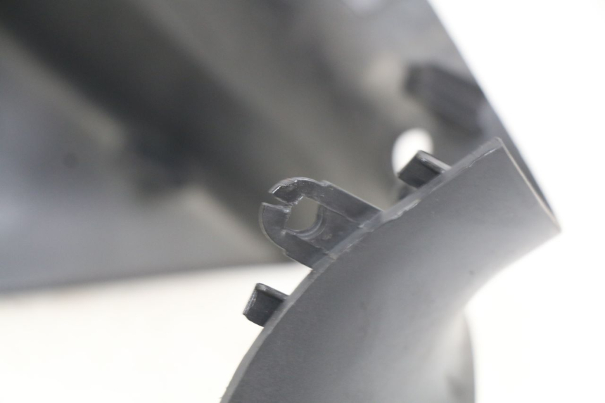 photo de OSŁONA KIEROWNICY PRZEDNIA PIAGGIO ZIP 4T 50 (2018 - 2020) - Zoom stanu zużycia