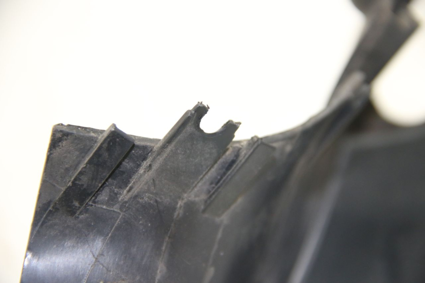 photo de OSŁONA KIEROWNICY PRZEDNIA PIAGGIO ZIP 4T 50 (2018 - 2020) - Zoom stanu zużycia