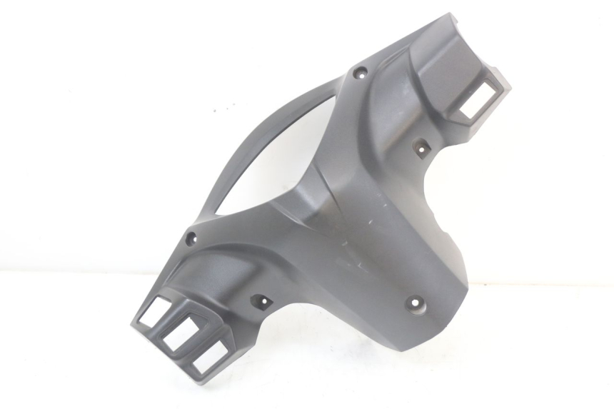 photo de OSŁONA PRZEŁĄCZNIKA KIEROWNICY SUZUKI ADDRESS 110 (2015 - 2020) - Zoom stanu zużycia