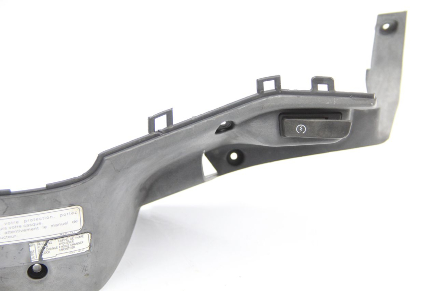 photo de OSŁONA PRZEŁĄCZNIKA KIEROWNICY HONDA FES PANTHEON 125 (2003 - 2007) - Inny kąt widzenia