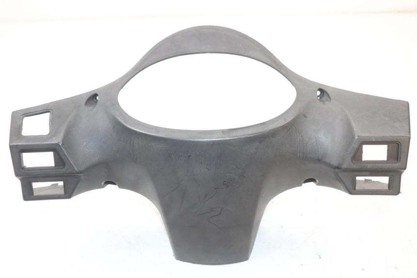 photo de OSŁONA PRZEŁĄCZNIKA KIEROWNICY SYM FIDDLE 2 50 (2008 - 2013) - Widok główny