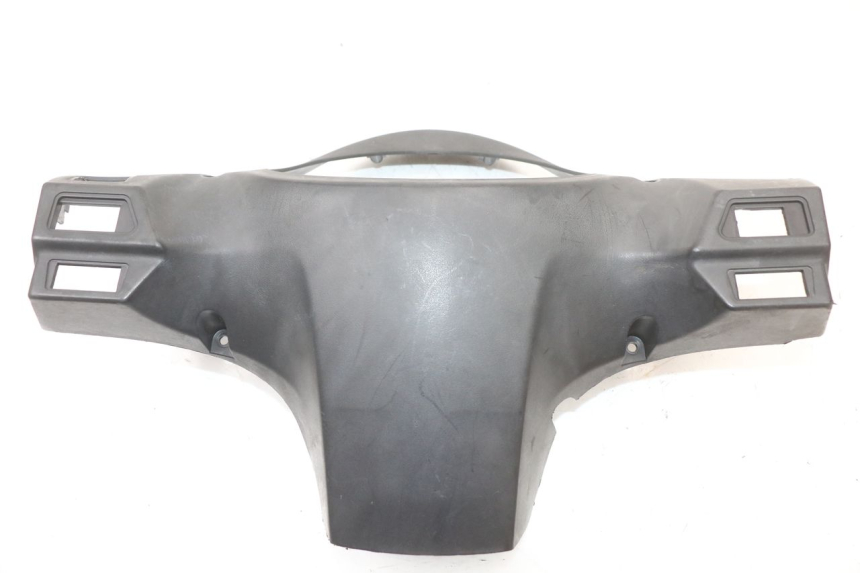 photo de OSŁONA PRZEŁĄCZNIKA KIEROWNICY SYM FIDDLE 2 50 (2008 - 2013) - Zoom stanu zużycia