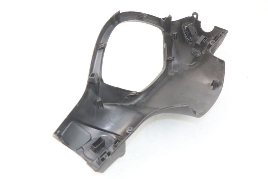 photo de OSŁONA PRZEŁĄCZNIKA KIEROWNICY PIAGGIO LIBERTY IGET 4T 50 (2015 - 2020) - Szczegół części