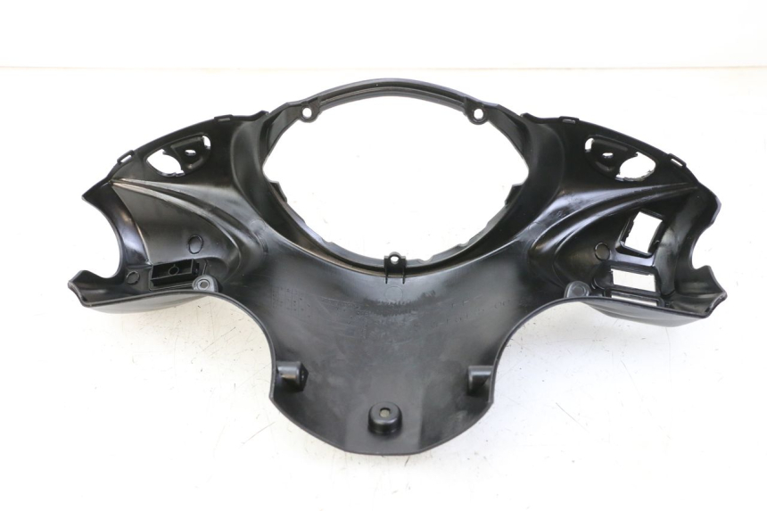 photo de OSŁONA PRZEŁĄCZNIKA KIEROWNICY MBK OVETTO ONE 2T 50 (2013 - 2017) - Zoom stanu zużycia