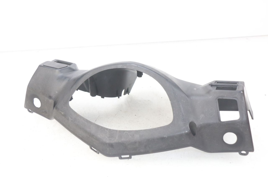 photo de OSŁONA KIEROWNICY PRZEŁĄCZNIKA SYM ORBIT III 3 4T 50 (2018 - 2021) - Inny kąt widzenia