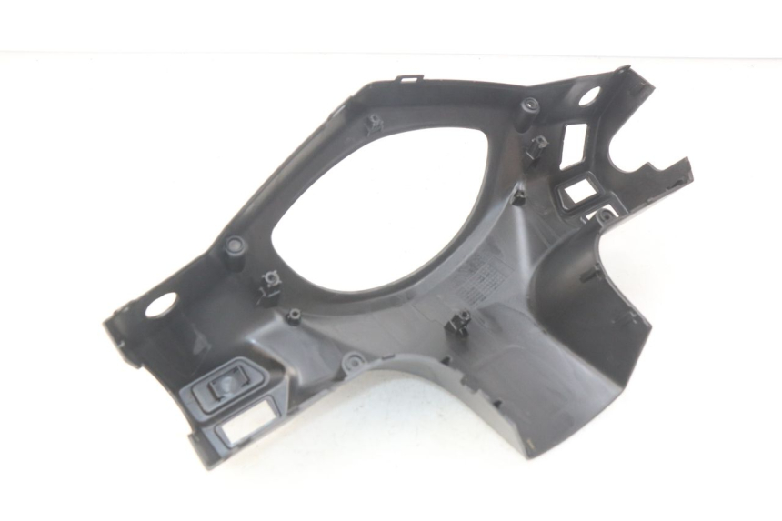 photo de OSŁONA KIEROWNICY PRZEŁĄCZNIKA SYM ORBIT III 3 4T 50 (2018 - 2021) - Zbliżenie techniczne