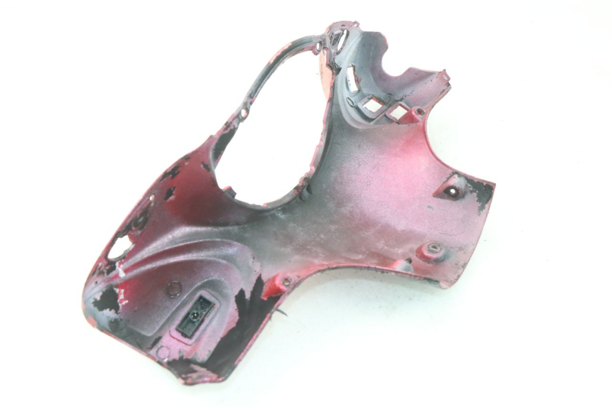 photo de OSŁONA PRZEŁĄCZNIKA KIEROWNICY MBK OVETTO ONE 2T 50 (2013 - 2017) - Zoom stanu zużycia