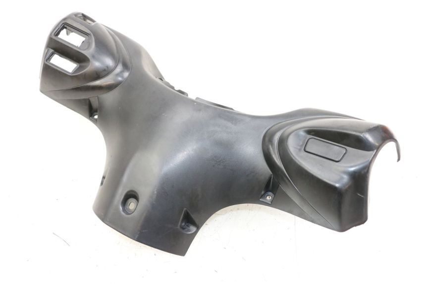 photo de OSŁONA PRZEŁĄCZNIKA KIEROWNICY MBK OVETTO ONE 2T 50 (2013 - 2017) - Zbliżenie techniczne