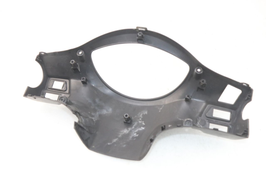 photo de OSŁONA PRZEŁĄCZNIKA KIEROWNICY SYM SYMPHONY 50 (2009 - 2015) - Inny kąt widzenia