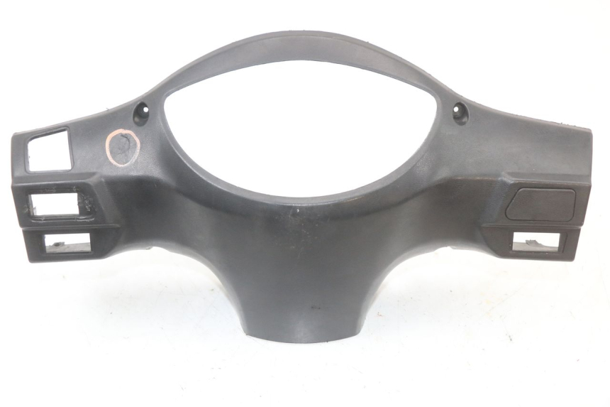 photo de OSŁONA PRZEŁĄCZNIKA KIEROWNICY PEUGEOT TWEET 125 (2018 - 2021) - Widok główny