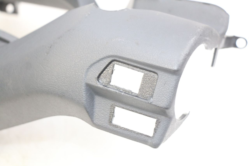 photo de OSŁONA PRZEŁĄCZNIKA KIEROWNICY YAMAHA XMAX X-MAX 125 (2006 - 2009) - Widok z bliska