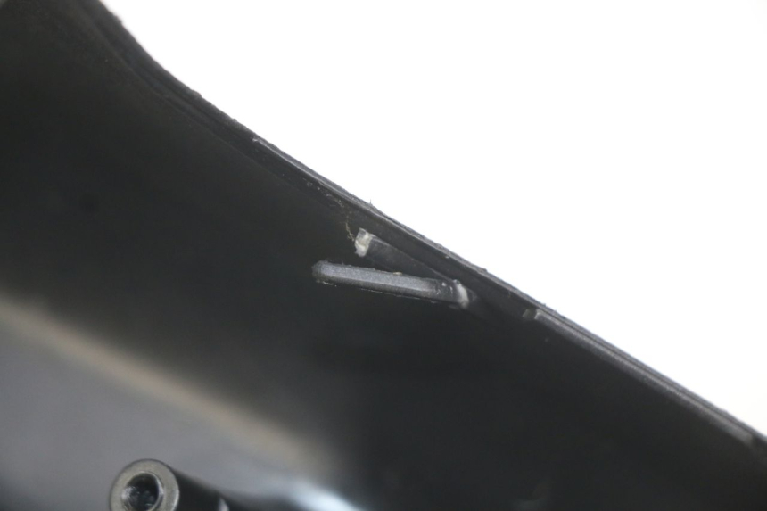 photo de OSŁONA PRZEŁĄCZNIKA KIEROWNICY YAMAHA XMAX X-MAX 125 (2006 - 2009) - Zbliżenie techniczne