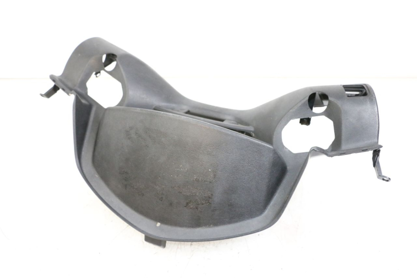 photo de OSŁONA PRZEŁĄCZNIKA KIEROWNICY YAMAHA XMAX X-MAX 125 (2006 - 2009) - Zbliżenie techniczne