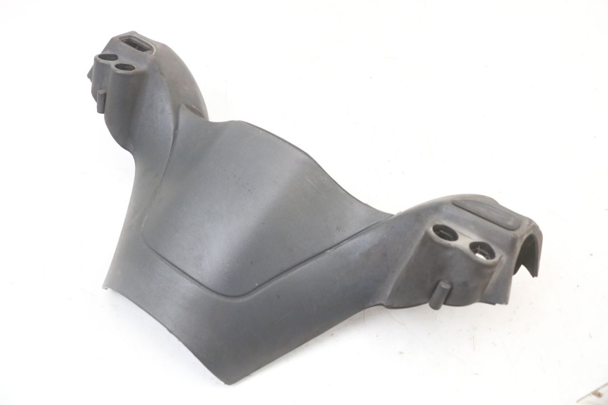 photo de OSŁONA PRZEŁĄCZNIKA KIEROWNICY PIAGGIO X8 125 (2004 - 2007) - Zoom stanu zużycia