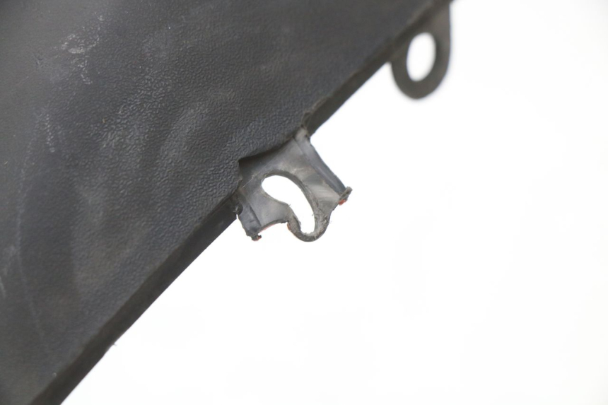 photo de OSŁONA PRZEŁĄCZNIKA KIEROWNICY PIAGGIO XEVO - X EVO 125 (2007 - 2017) - Oznaczenia i referencje