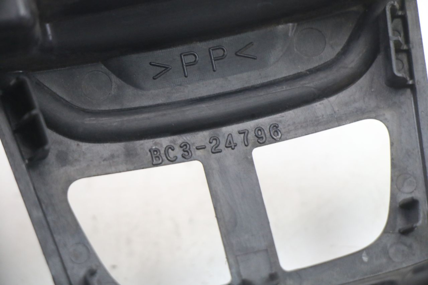 photo de OSŁONA PRZEŁĄCZNIKA KIEROWNICY YAMAHA YP T-MAX TMAX 530 (2017 - 2020) - Zbliżenie techniczne