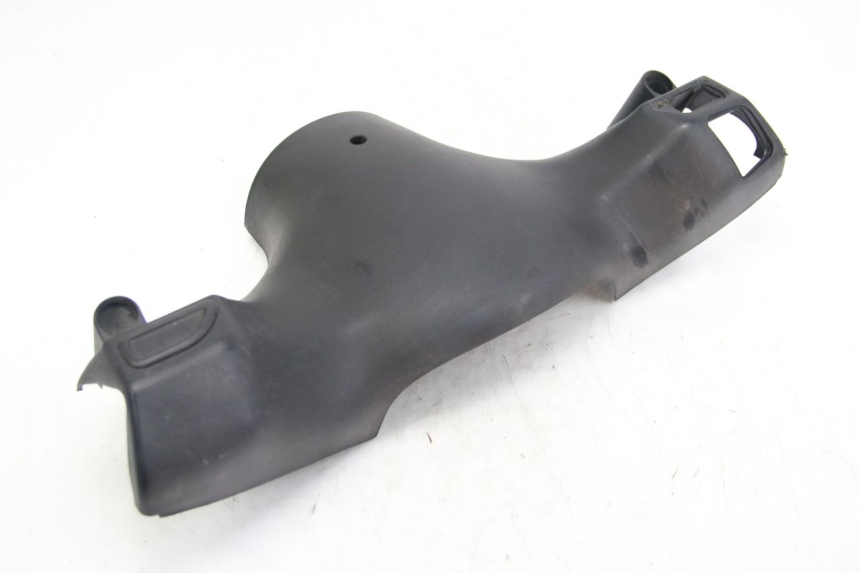 photo de OSŁONA PRZEŁĄCZNIKA KIEROWNICY PIAGGIO ZIP 4T 50 (2018 - 2020) - Zoom stanu zużycia