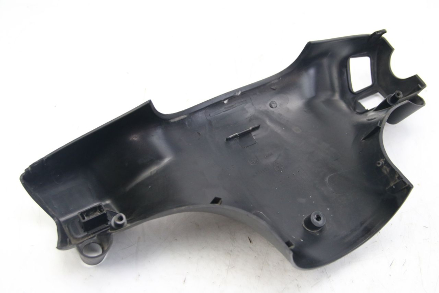 photo de OSŁONA PRZEŁĄCZNIKA KIEROWNICY PIAGGIO ZIP 4T 50 (2018 - 2020) - Zbliżenie techniczne