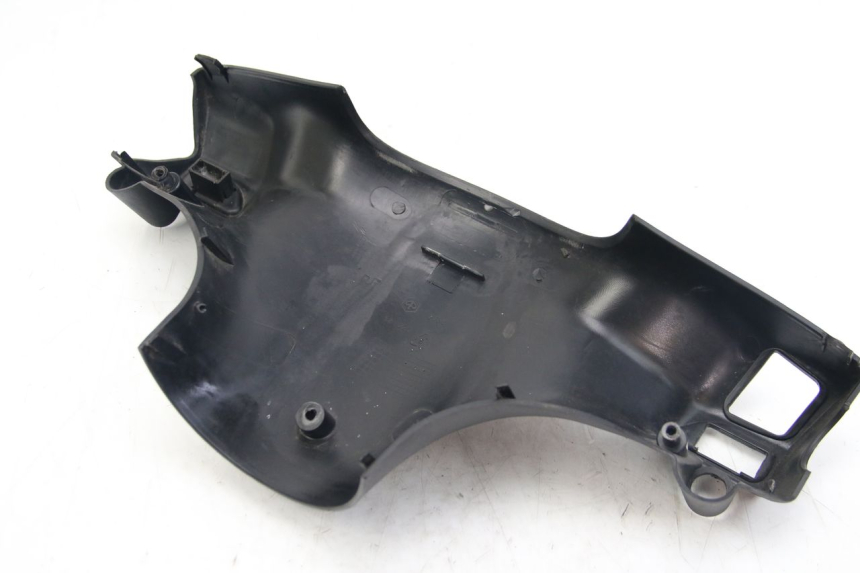 photo de OSŁONA PRZEŁĄCZNIKA KIEROWNICY PIAGGIO ZIP 4T 50 (2018 - 2020) - Widok ogólny