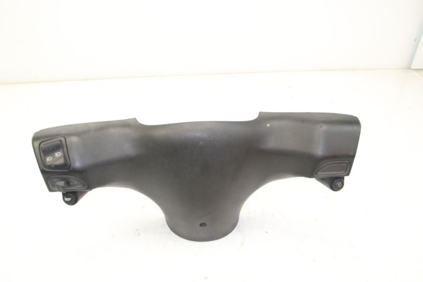 photo de OSŁONA PRZEŁĄCZNIKA KIEROWNICY PIAGGIO ZIP 4T 50 (2018 - 2020) - Widok główny