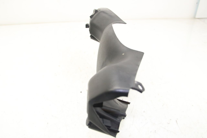 photo de OSŁONA PRZEŁĄCZNIKA KIEROWNICY PIAGGIO ZIP 4T 50 (2018 - 2020) - Inny kąt widzenia