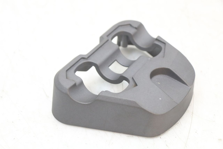 photo de OSŁONA KIEROWNICY SYM CROX 4T 50 (2016 - 2023) - Zoom stanu zużycia