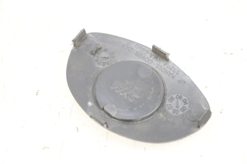 photo de OSŁONA KIEROWNICY SYM GTS EVO 125 (2009 - 2013) - Szczegół części