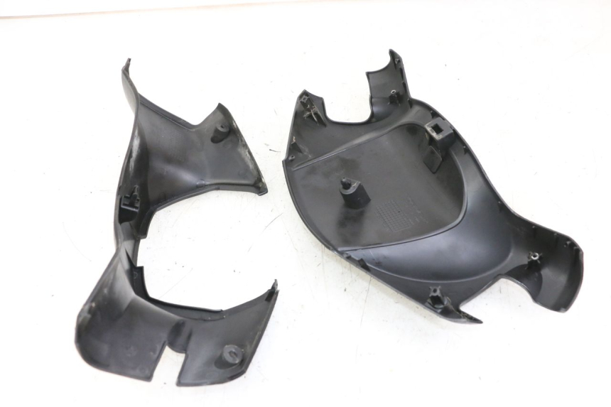 photo de OSŁONA KIEROWNICY HONDA FES S-WING SWING 125 (2007 - 2015) - Punkty mocowania