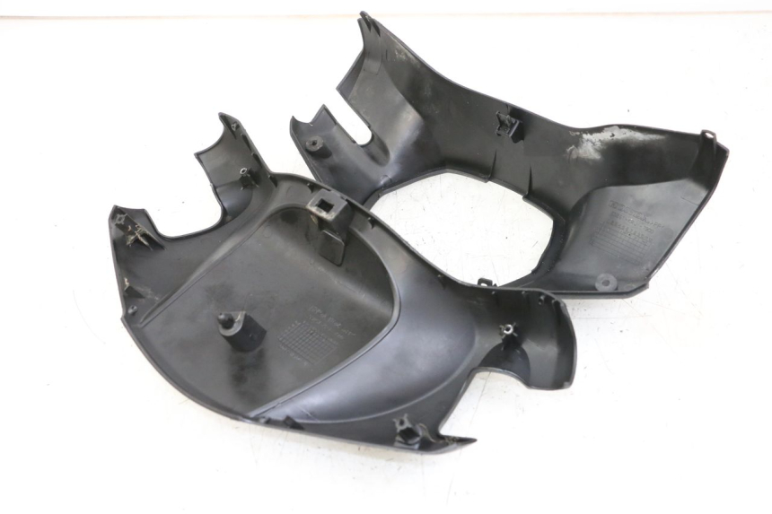 photo de OSŁONA KIEROWNICY HONDA FES S-WING SWING 125 (2007 - 2015) - Stan powierzchni