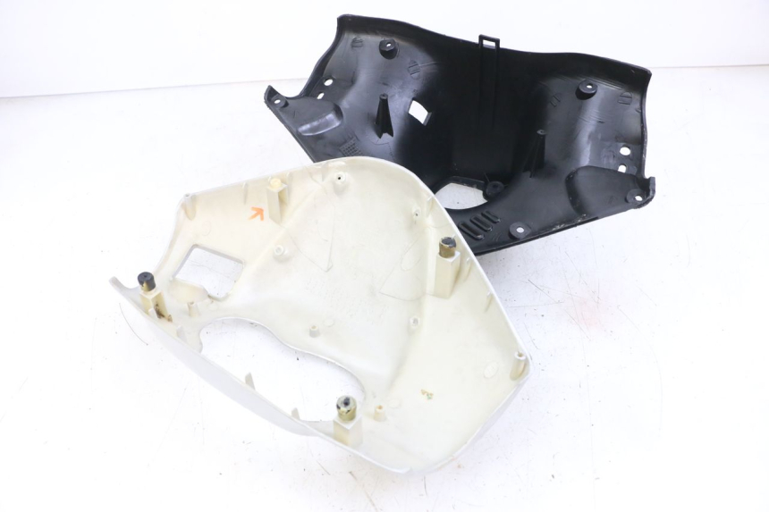 photo de OSŁONA KIEROWNICY KEEWAY HURRICANE 50 (2006 - 2019) - Zbliżenie komponentów