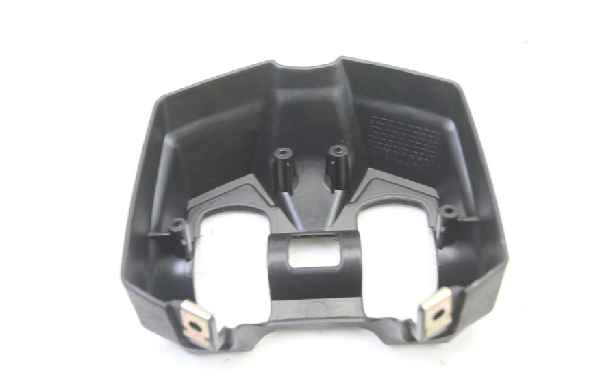 photo de OSŁONA KIEROWNICY SYM JET 14 4T 50 (2018 - 2022) - Zoom stanu zużycia