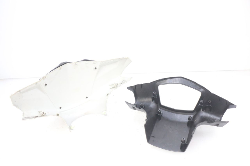 photo de OSŁONA KIEROWNICY PEUGEOT KISBEE 2T 50 (2010 - 2017) - Szczegół części