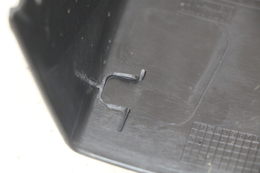 photo de OSŁONA KIEROWNICY PEUGEOT KISBEE 2T 50 (2010 - 2017) - Alternatywny kąt