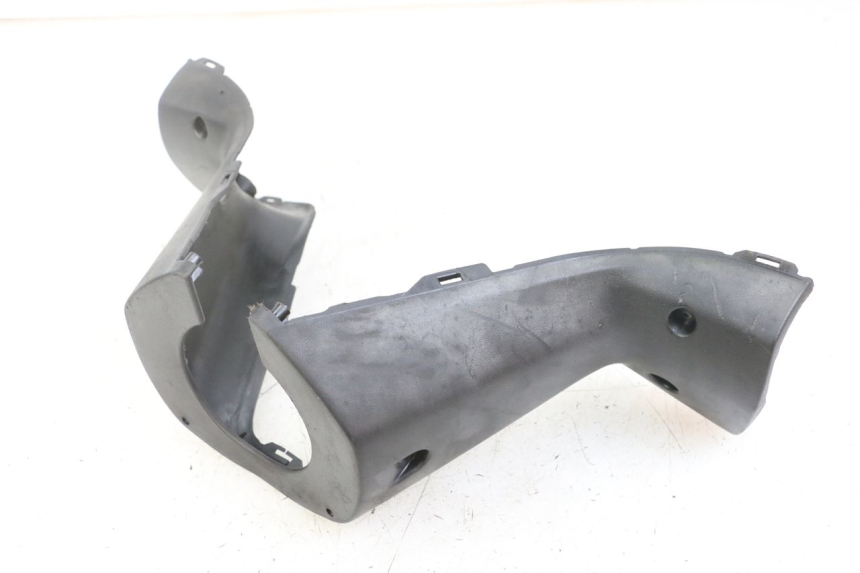 photo de OSŁONA KIEROWNICY KYMCO DINK 4T 50 (2007 - 2018) - Zbliżenie komponentów