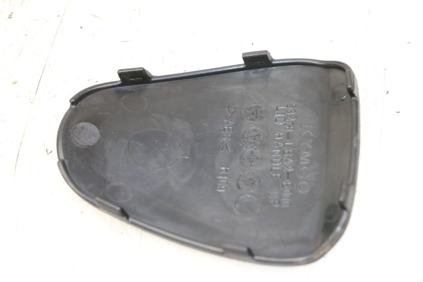 photo de OSŁONA KIEROWNICY KYMCO XCITING 500 (2007 - 2010) - Szczegół części