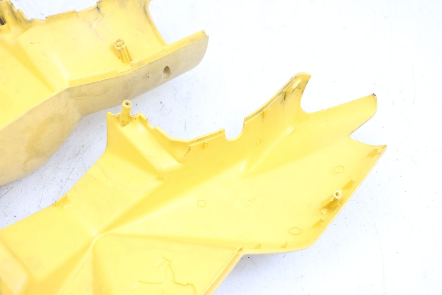 photo de OSŁONA KIEROWNICY PEUGEOT LUDIX 50 (2008 - 2017) - Widok z bliska