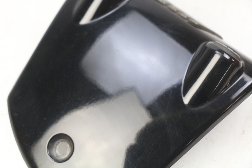 photo de OSŁONA KIEROWNICY PIAGGIO MP3 LT 300 (2010 - 2016) - Szczegół części