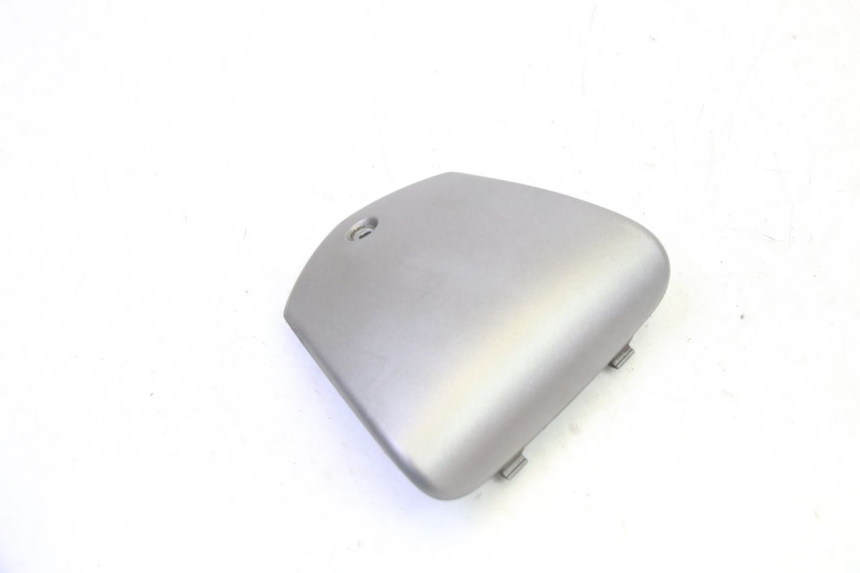 photo de OSŁONA KIEROWNICY PIAGGIO MP3 125 (2006 - 2014) - Zoom stanu zużycia