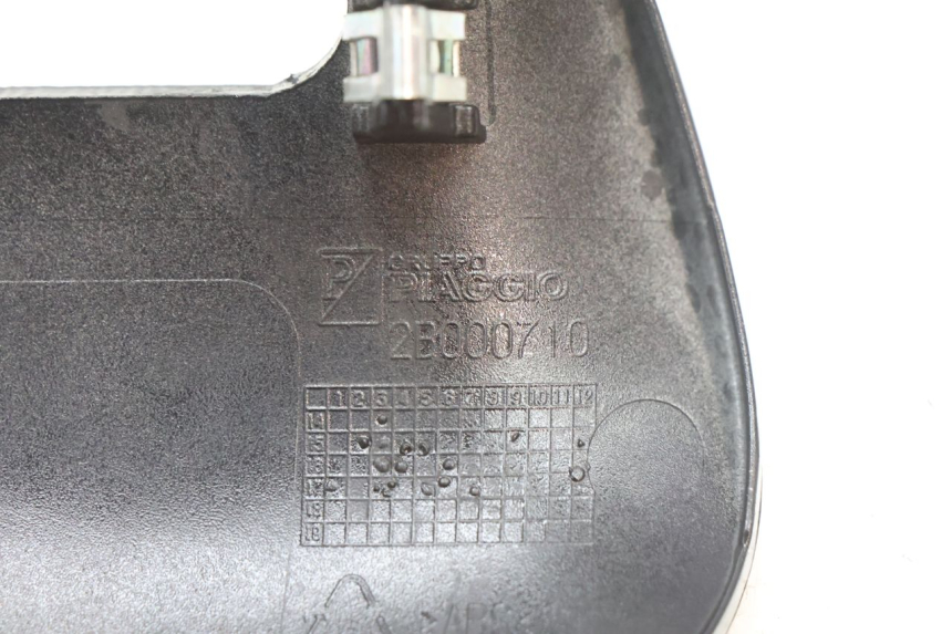 photo de OSŁONA KIEROWNICY PIAGGIO MP3 500 (2016 - 2018) - Zbliżenie techniczne