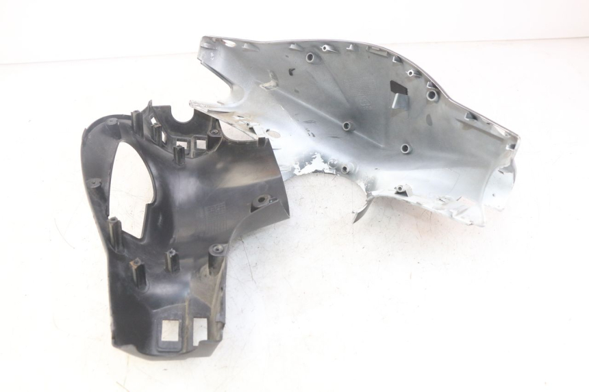 photo de OSŁONA KIEROWNICY SYM ORBIT 2 4T 50 (2008 - 2017) - Zbliżenie komponentów