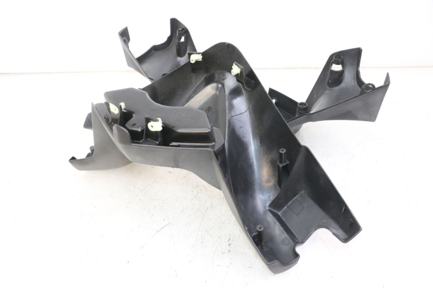 photo de OSŁONA KIEROWNICY PEUGEOT SATELIS 125 (2010 - 2012) - Punkty mocowania