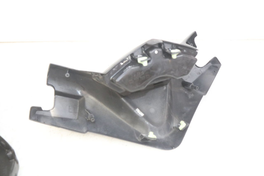 photo de OSŁONA KIEROWNICY PEUGEOT SATELIS 125 (2006 - 2009) - Punkty mocowania