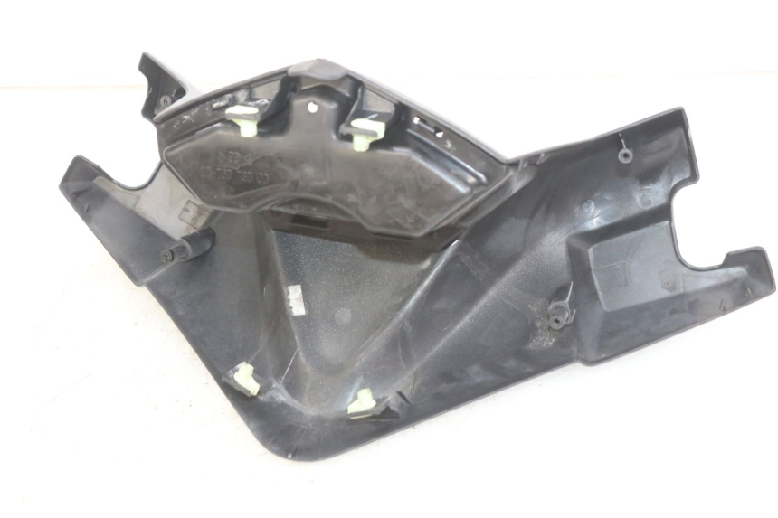 photo de OSŁONA KIEROWNICY PEUGEOT SATELIS 125 (2006 - 2009) - Stan powierzchni