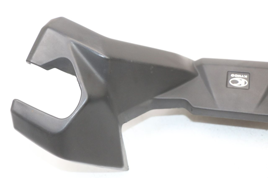 photo de OSŁONA KIEROWNICY KYMCO SUPER 8 4T 50 (2021 - 2024) - Zbliżenie techniczne