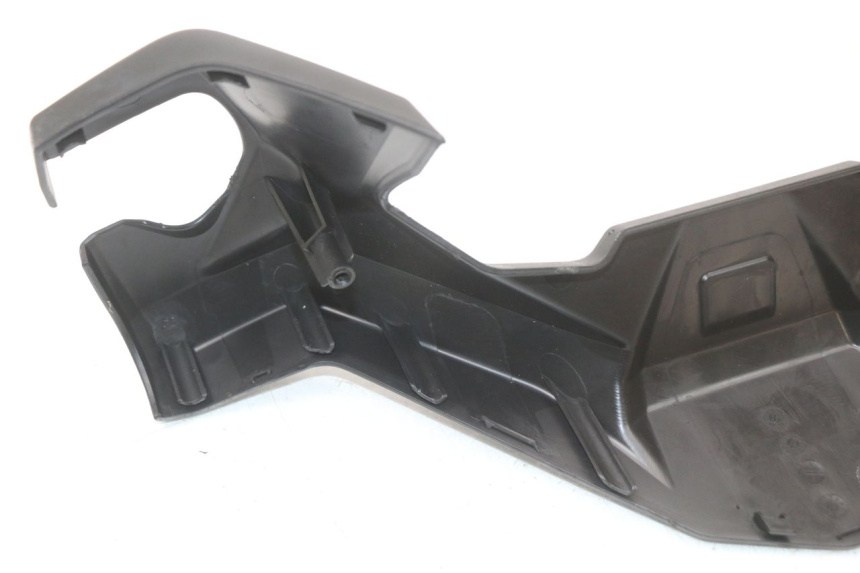 photo de OSŁONA KIEROWNICY KYMCO SUPER 8 4T 50 (2021 - 2024) - Stan powierzchni