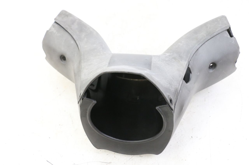 photo de OSŁONA KIEROWNICY SUZUKI BURGMAN 125 (2007 - 2014) - Szczegół części