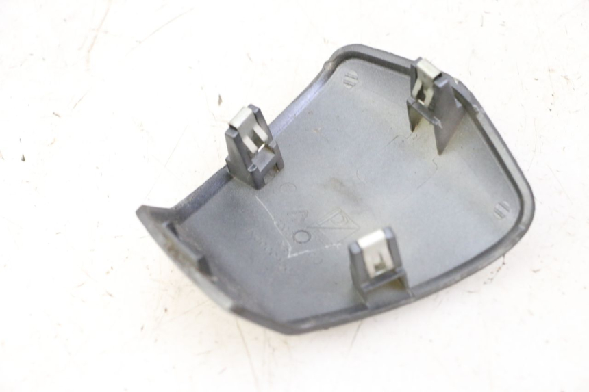 photo de OSŁONA KIEROWNICY APRILIA SXR 50 (2021 - 2023) - Zoom stanu zużycia