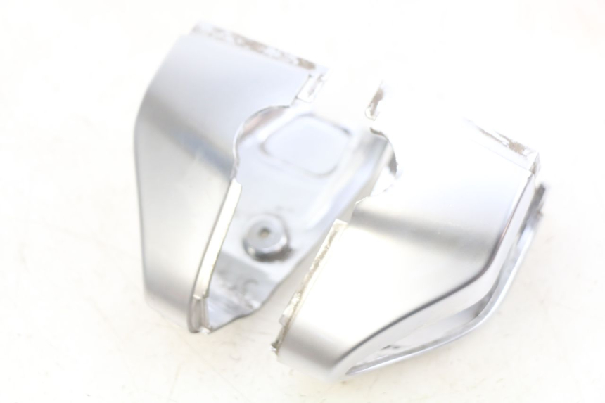 photo de OSŁONA KIEROWNICY PIAGGIO VESPA PRIMAVERA 2T 50 (2013 - 2018) - Widok główny